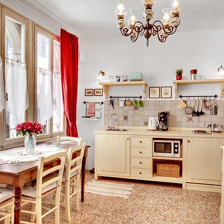 Apartmán Ca' Badoer Frari Benátky Exteriér fotografie