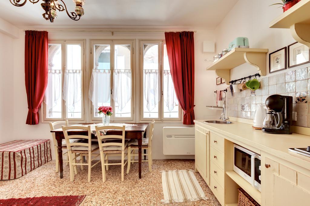 Apartmán Ca' Badoer Frari Benátky Exteriér fotografie