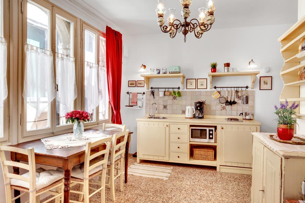 Apartmán Ca' Badoer Frari Benátky Exteriér fotografie